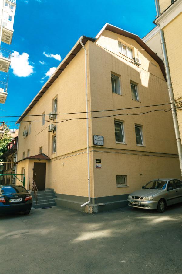 Small Room Near Independence Square Kiev Exterior photo