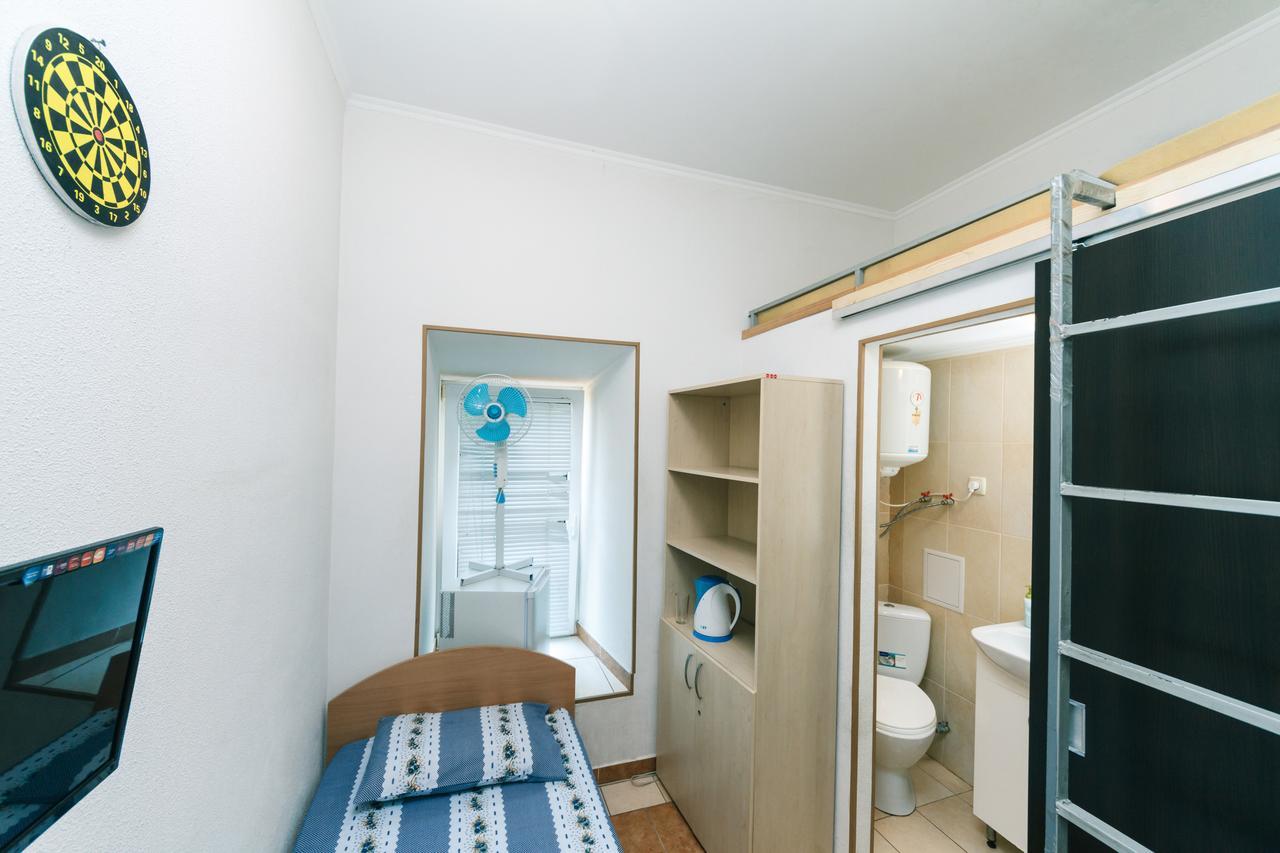 Small Room Near Independence Square Kiev Exterior photo